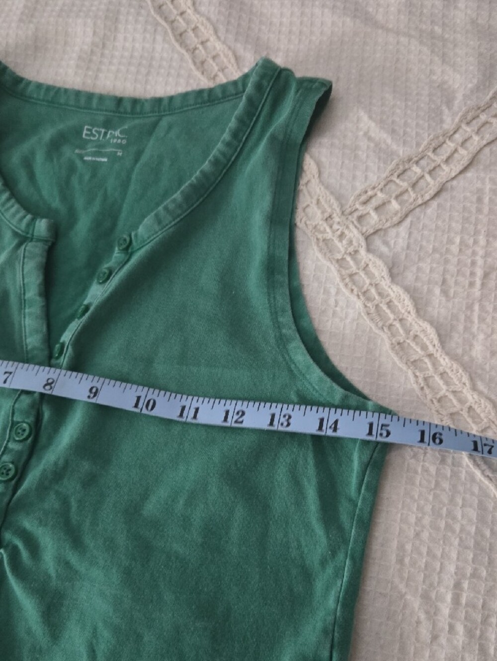 Green Button-Front Tank Top - Picture 3 of 7